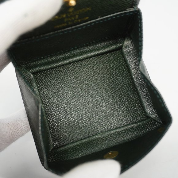 Auth Louis Vuitton Taiga Porto Monevo Watt M30384 Men's  Coin Purse Episea - Picture 4 of 8